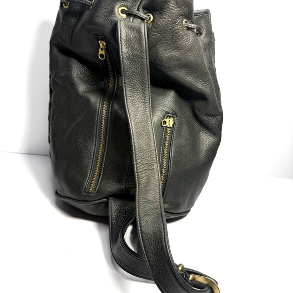 Chic Black Leather Backpack with Gold Accents - Picture 5 of 10